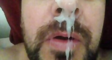 একটি সুন্দর মেয়ে একটি শিশ্ন মলদ্বার অশ্বারোহণ এবং পাছা মধ্যে fucked পায় সেক্সি বিএফ বাঙালি