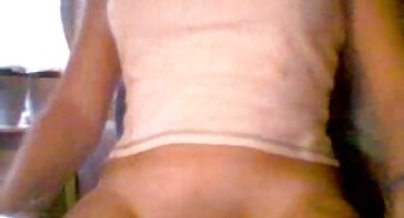 একটি অল্প হট সেক্সি বিএফ বয়স্ক স্লাট এর প্রসারিত গাধা একটি শক্তিশালী যৌনসঙ্গম অধীন হয়