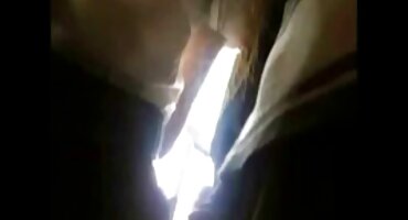 কালোরা বেদনাদায়কভাবে তার মুখে স্টকিংস রেখে একটি শ্যামাঙ্গীর পাছা বিএফ সেক্সি ভিডিও ফাক করে