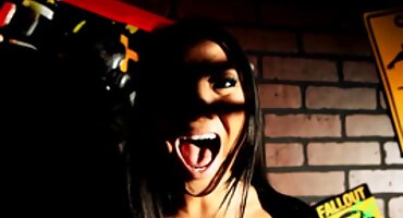 রুশ ছাত্রের সরু পাছায় মোটা লিঙ্গ দিয়ে ঠেলে দিল আবেগে। সেক্সি ভিডিও বিএফ