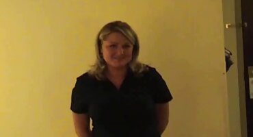 স্টকিংস এবং 10 ছেলেদের সাথে চেক Mea হিন্দি সেক্সি বিএফ Melone সঙ্গে গ্যাং ব্যাং পর্ণ