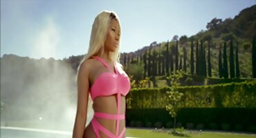 বিভিন্ন ভঙ্গিতে পাছায় ছোট স্তন সহ একটি মুরগির ঝাঁকুনি হিন্দি সেক্সি বিএফ দেওয়া