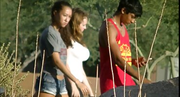 স্বর্ণকেশী তার চাকরি ছেড়ে দিয়ে হার্ড সেক্স ঢালাইয়ের দিকে সেক্সি বিএফ ডাউনলোড তাকালো