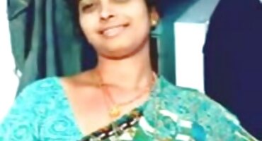 Legalporno স্টুডিওতে দুটি হিন্দি সেক্সি বিএফ উলকি বেশ্যা পাছায় যৌনসঙ্গম