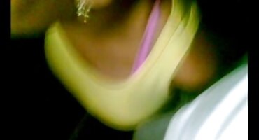 সে শ্যামাঙ্গের পা তুলে মোটামুটিভাবে বৌদিদের সেক্সি বিএফ সরু পাছায় চুদলো।