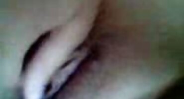 পরিপক্ক স্বর্ণকেশী দুটি লিঙ্গের উপর তার পাছার সাথে বিএফ সেক্সি ভিডিও বসে এবং শেষ।