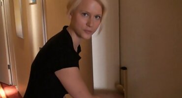 সৌন্দর্য বেঙ্গলি সেক্সি বিএফ গাধা মধ্যে fucked হয়, তিনি তার পিঠ arches এবং তার ভগাঙ্কুর বন্ধ jerks