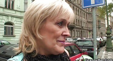 স্টকিংস মধ্যে দুটি সুন্দর বেশ্যা হিন্দি বিএফ সেক্সি সঙ্গে গ্রুপ পায়ূ যৌনতা