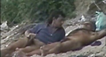 একটি blowjob পরে, একটি রাশিয়ান দুশ্চরিত্রা সঙ্গে সেক্সি ভিডিও বিএফ পায়ুপথে যৌনসঙ্গম ছিল