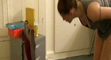 চর্মসার শ্যামাঙ্গিনী হিন্দি সেক্সি বিএফ Legalporno স্টুডিওতে দশ জন fucks