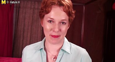 একটি শান্ত তরুণ বেশ্যা সানন্দে ক্যান্সারে আক্রান্ত লোকটির কাছে হিন্দি সেক্সি বিএফ ভিডিও নিজেকে দিয়েছিল