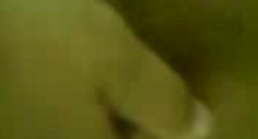 সুন্দরী মেয়ে গনজো স্টুডিওতে দুই সেক্সি বিএফ বাংলা ছেলের সাথে পাছায় চুদেছে।