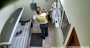 অপ্রতিরোধ্য কুক্কুট একটি লোক সঙ্গে প্রথমবারের জন্য পাছা মধ্যে বিএফ সেক্সি বিএফ fucked পায়